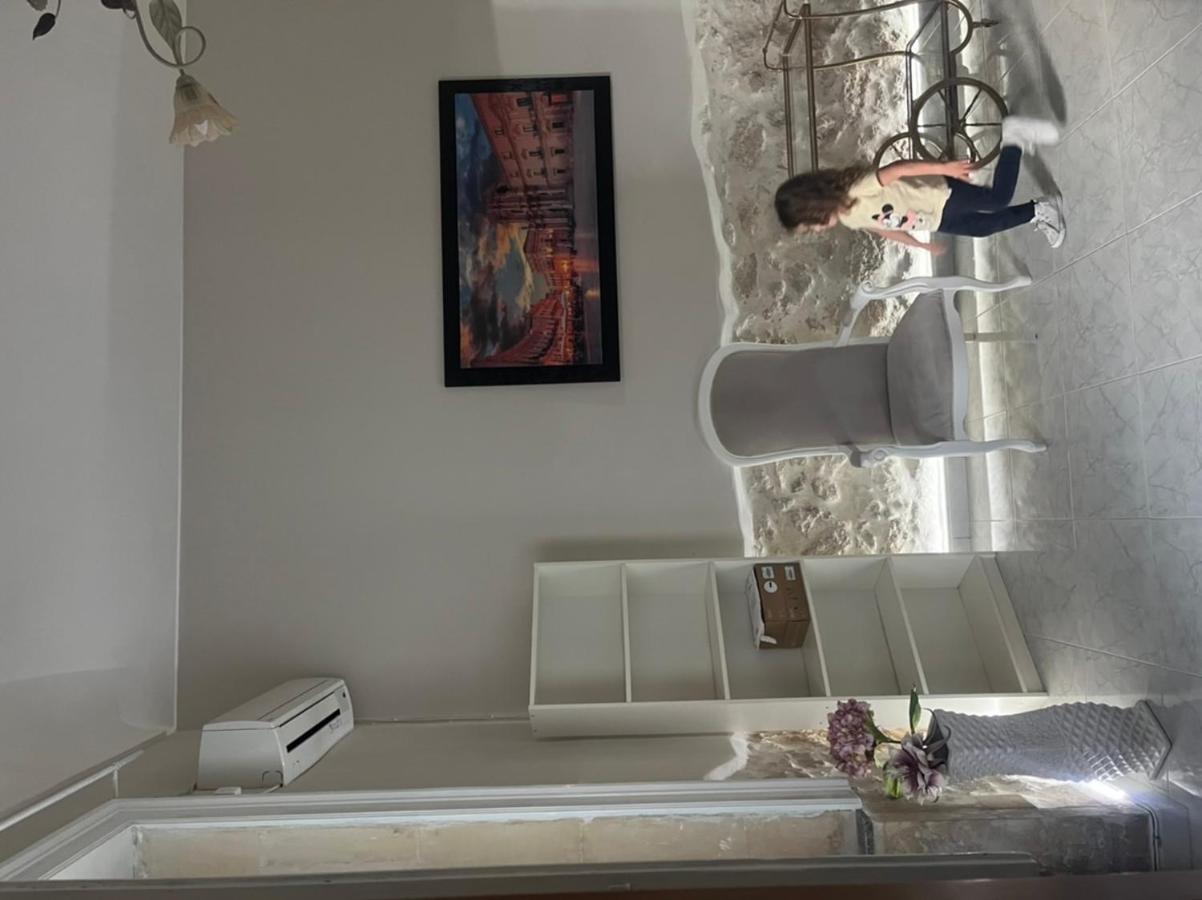 Casa Evelin Apartment *